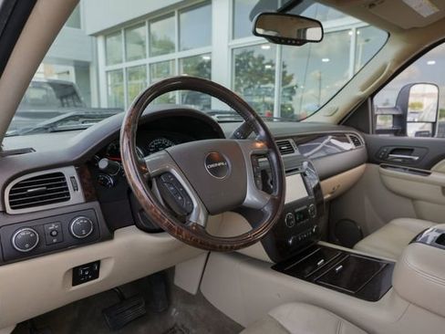 Used 2013 GMC Sierra 3500 Denali AWD/4WD image 27