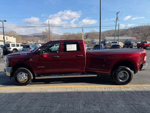 Used 2022 RAM 3500 Tradesman image 5