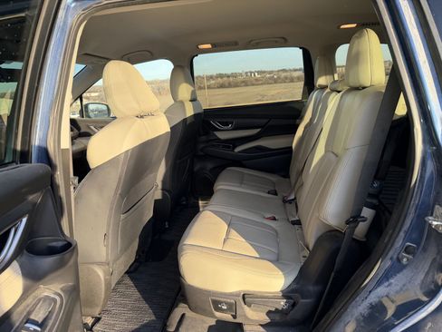 Used 2022 Subaru Ascent Limited image 6