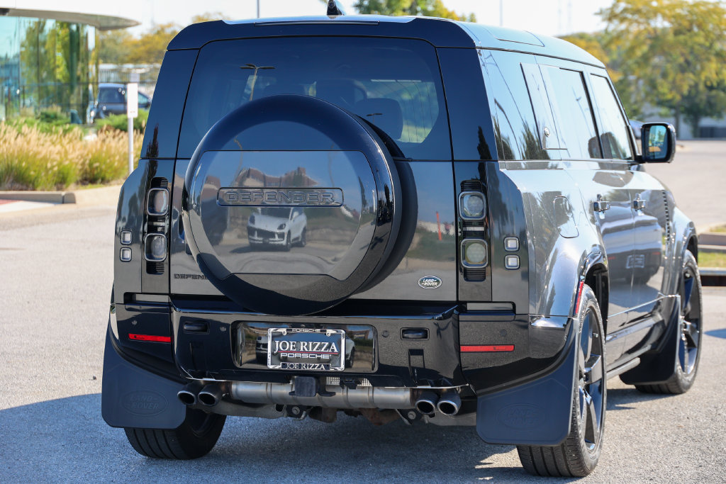 Used 2023 Land Rover Defender 110 V8 AWD/4WD image 17