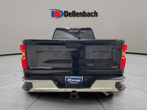 Used 2022 Chevrolet Silverado 2500 LTZ w/ LTZ Plus Package AWD/4WD image 3