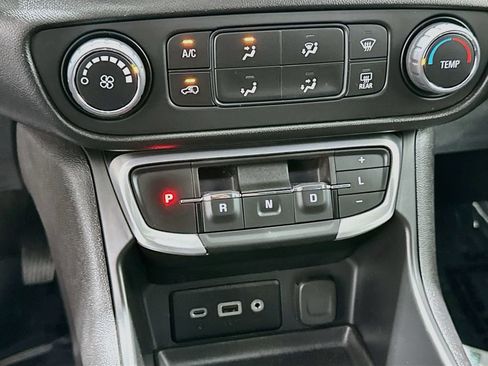 Certified 2024 GMC Terrain SLE AWD/4WD image 16
