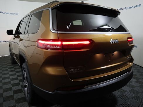 New 2026 Jeep Grand Cherokee L Limited AWD/4WD image 10