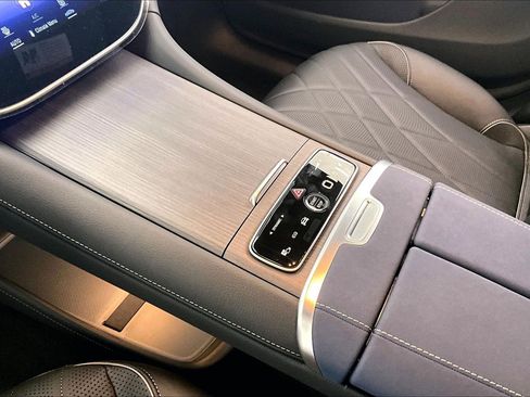 New 2026 Mercedes-Benz EQS 580 4MATIC image 8