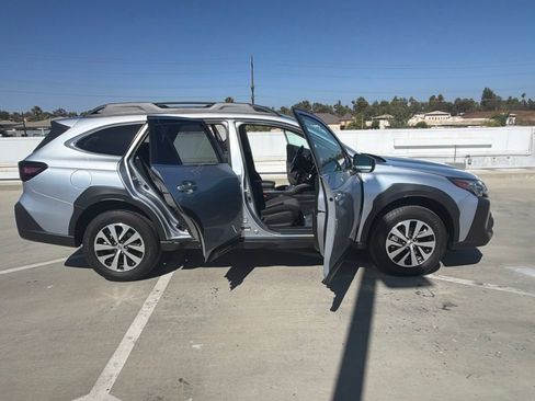 Certified 2024 Subaru Outback Premium AWD/4WD image 11