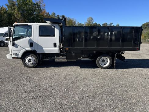 New 2025 Chevrolet Low Cab Forward image 6