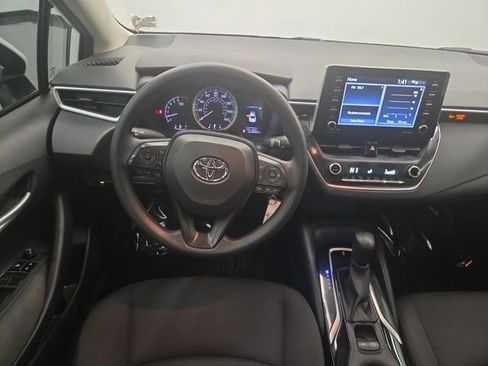 Used 2021 Toyota Corolla LE image 15