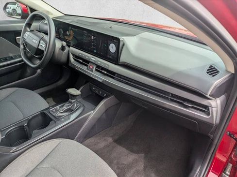 Used 2025 Kia K4 FWD image 19