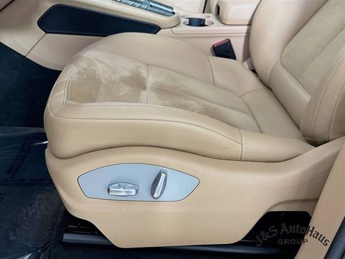 Used 2021 Porsche Macan image 25