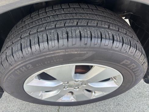 Used 2011 Subaru Outback 2.5i Premium w/ All-Weather Pkg image 9