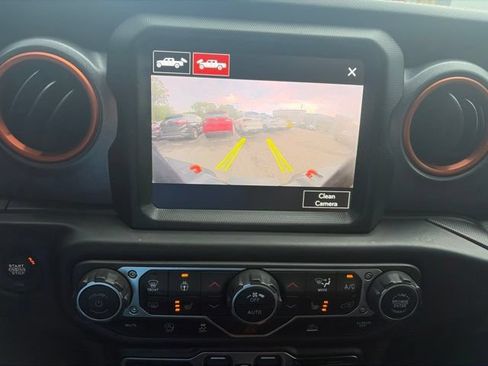 Used 2023 Jeep Gladiator Mojave w/ LED Lighting Group AWD/4WD image 23