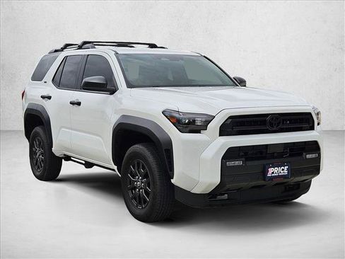 Used 2025 Toyota 4Runner SR5 AWD/4WD image 3