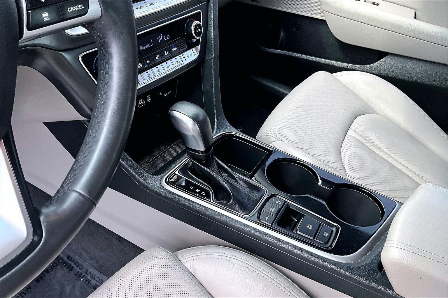 Used 2019 Hyundai Sonata Limited FWD image 16