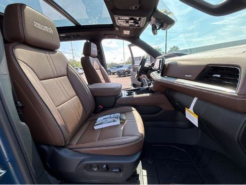 New 2026 Chevrolet Tahoe High Country AWD/4WD image 6