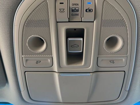 Used 2015 Hyundai Genesis 5.0 RWD image 30