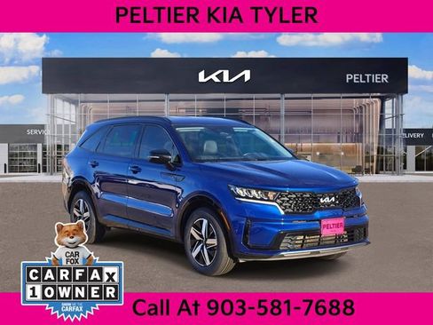 Certified 2023 Kia Sorento S image 1