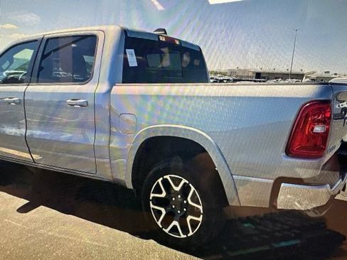 Used 2025 RAM 1500 Laramie AWD/4WD image 9