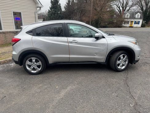 Used 2016 Honda HR-V EX-L image 8