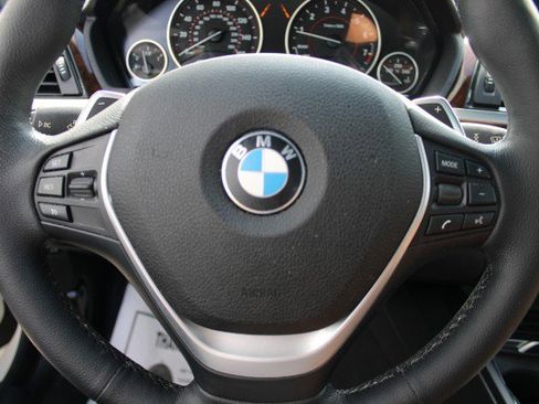 Used 2016 BMW 428i Convertible RWD image 23