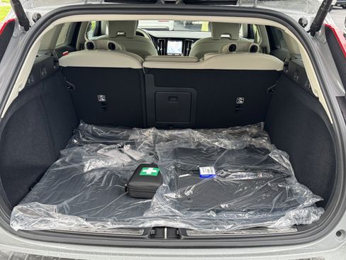 New 2026 Volvo V60 B5 Cross Country Plus w/ Protection Package Premier image 12