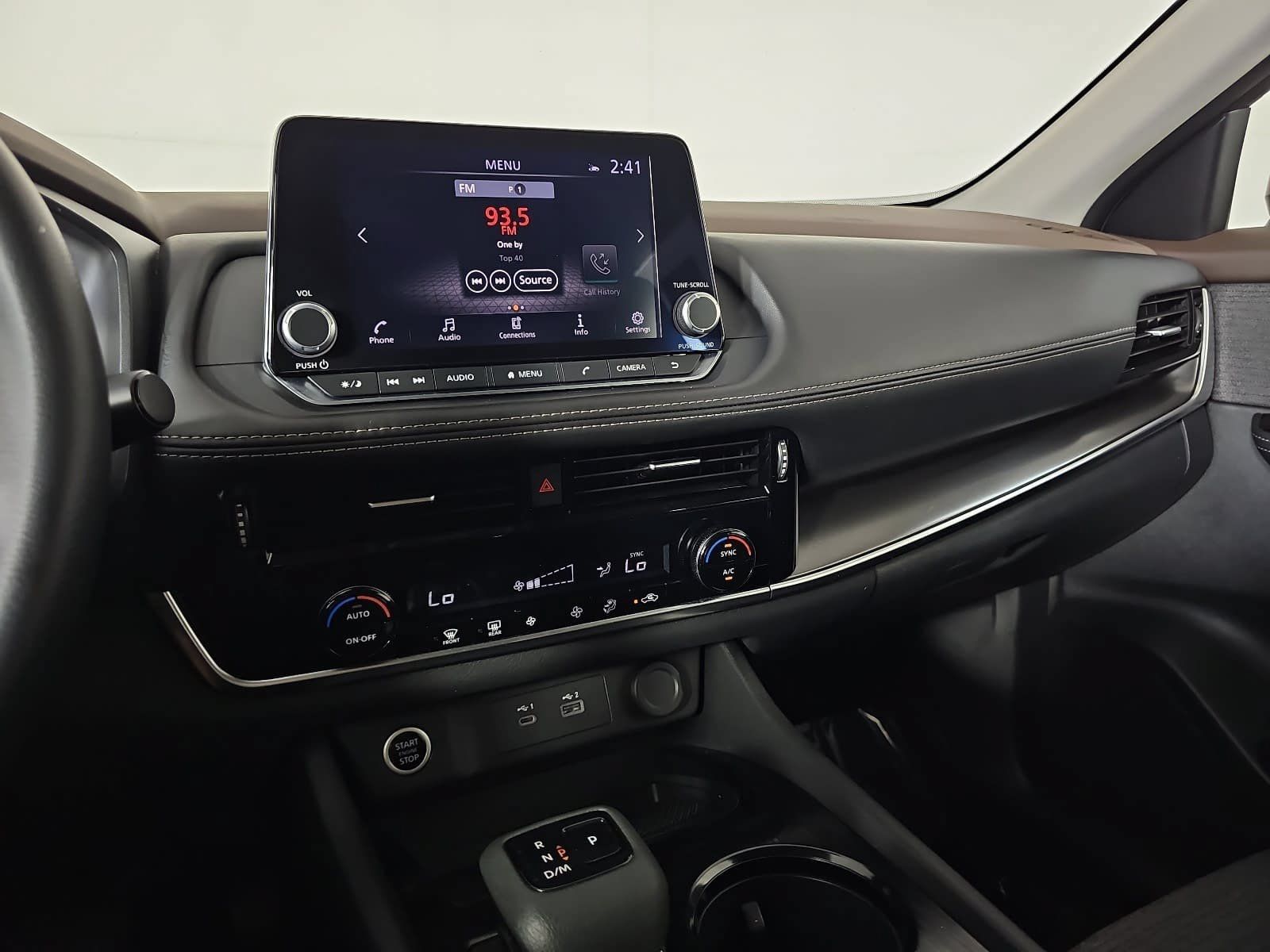 Used 2023 Nissan Rogue SV FWD image 19