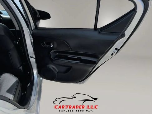 Used 2015 Toyota Prius C Four FWD image 17