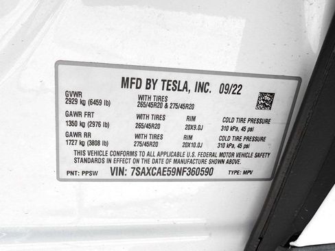 Used 2022 Tesla Model X image 32