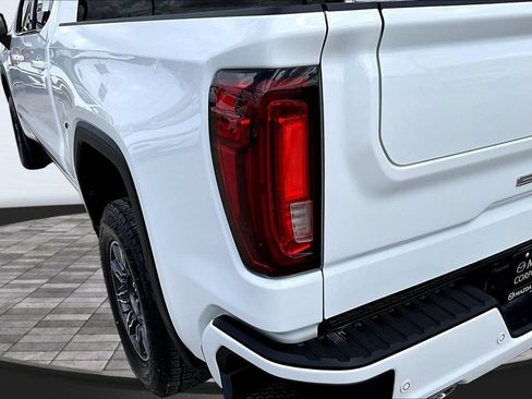 Used 2025 GMC Sierra 1500 AT4 AWD/4WD image 25
