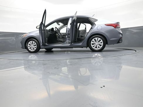 Used 2019 Hyundai Accent SE FWD image 48