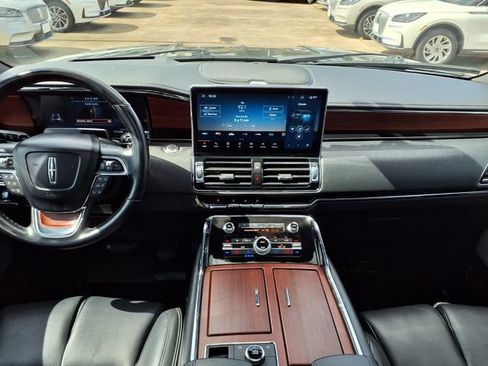 Certified 2023 Lincoln Navigator Reserve RWD image 7