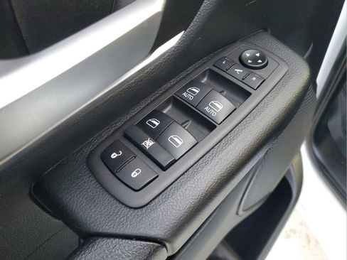 Used 2021 RAM 1500 Big Horn image 13