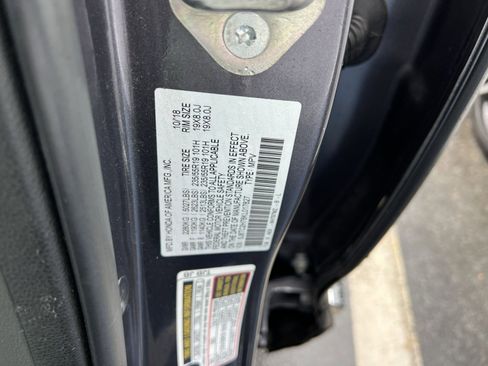 Used 2019 Acura RDX AWD w/ Advance Package image 32