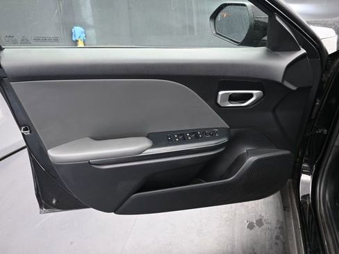 Used 2025 Kia K4 FWD image 17