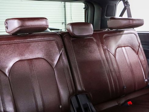 Used 2023 Ford Expedition Max Limited image 31
