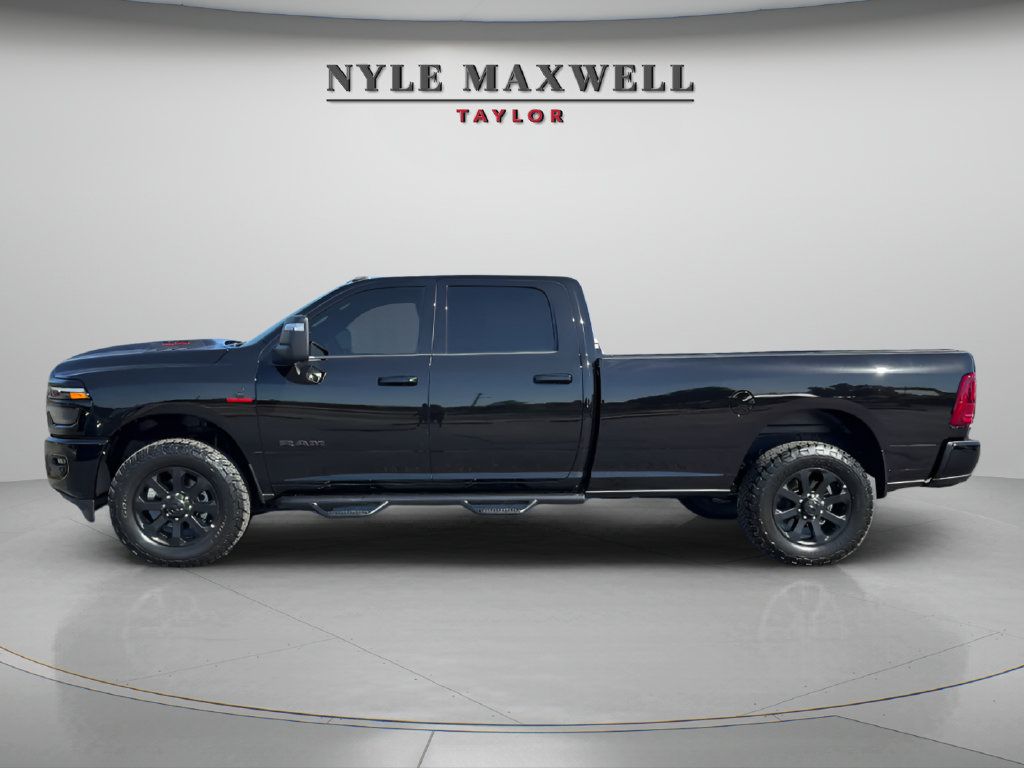 Used 2026 RAM 3500 Laramie AWD/4WD image 8