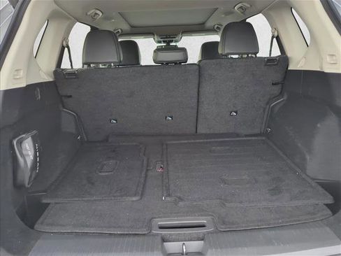 Used 2023 Nissan Rogue SL w/ SL Premium Package FWD image 5