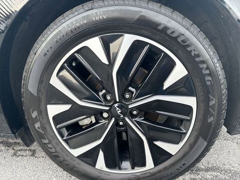 Used 2022 Kia EV6 Wind w/ Wind Technology Package image 18