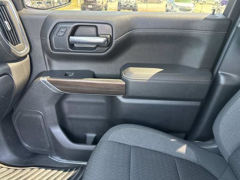Used 2021 Chevrolet Silverado 1500 LT AWD/4WD image 27