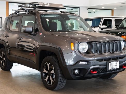 Used 2021 Jeep Renegade Trailhawk w/ Sun & Sound Group AWD/4WD image 3