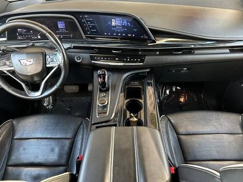 Certified 2022 Cadillac Escalade Sport w/ LPO, ONYX Package image 15