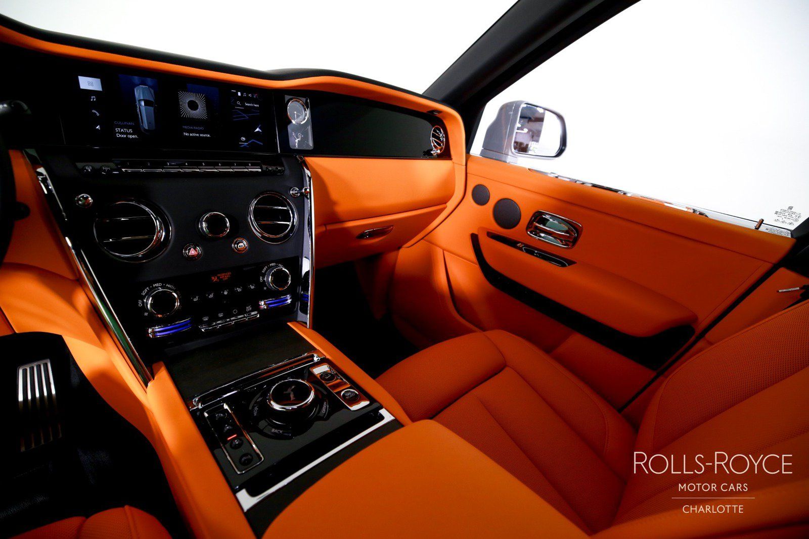 New 2027 Rolls-Royce Cullinan AWD/4WD image 16