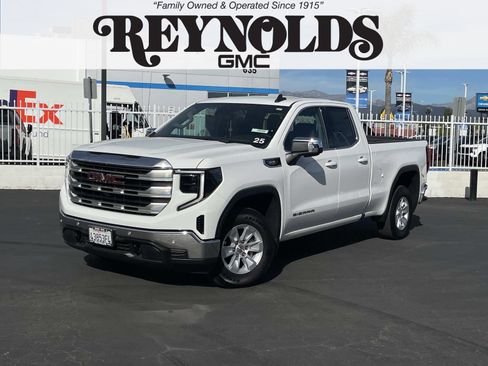 Used 2025 GMC Sierra 1500 SLE w/ Preferred Package image 1