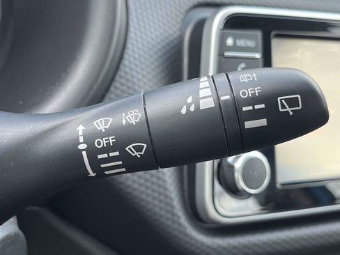 Used 2022 Nissan Kicks S w/ Interior Electronics Package FWD image 24