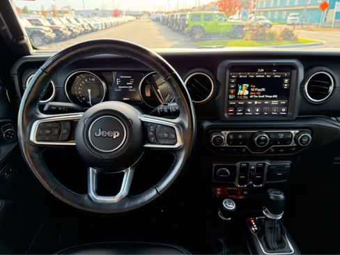 Used 2021 Jeep Wrangler Unlimited Rubicon 4xe w/ Steel Bumper Group image 18