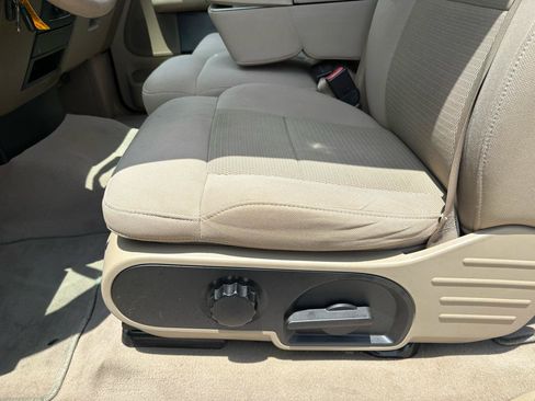 Used 2004 Ford F150 XLT RWD image 36