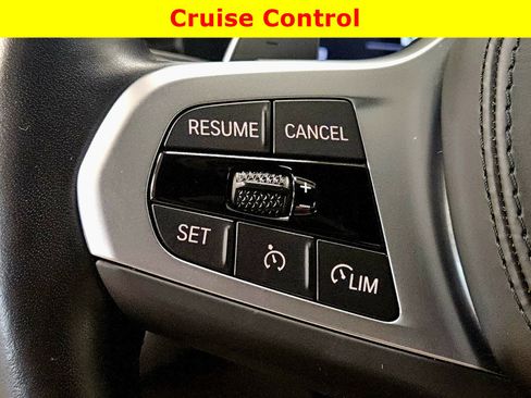 Used 2023 BMW M550i xDrive M550i xDrive w/ Dynamic Handling Package image 36