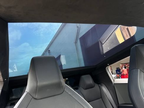 Used 2024 Tesla Cybertruck Cyberbeast AWD/4WD image 39