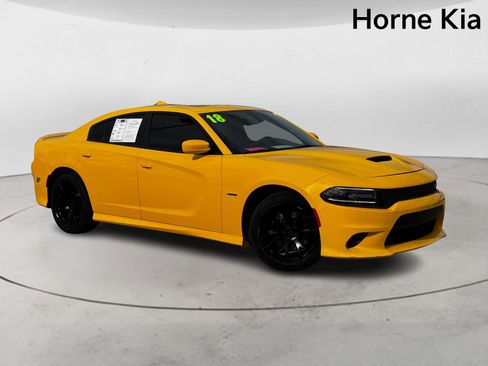 Used 2018 Dodge Charger R/T w/ Beats Audio Group image 2