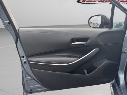 Used 2020 Toyota Corolla SE image 21