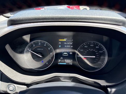 Used 2023 Subaru Crosstrek 2.5i Limited w/ Moonroof Package image 16